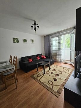 Drumul Taberei, 3 minute metrou Romancierilor.