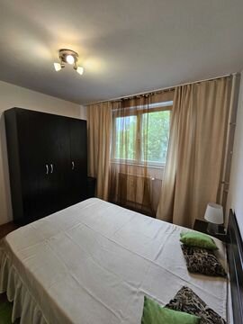 Drumul Taberei, 3 minute metrou Romancierilor.